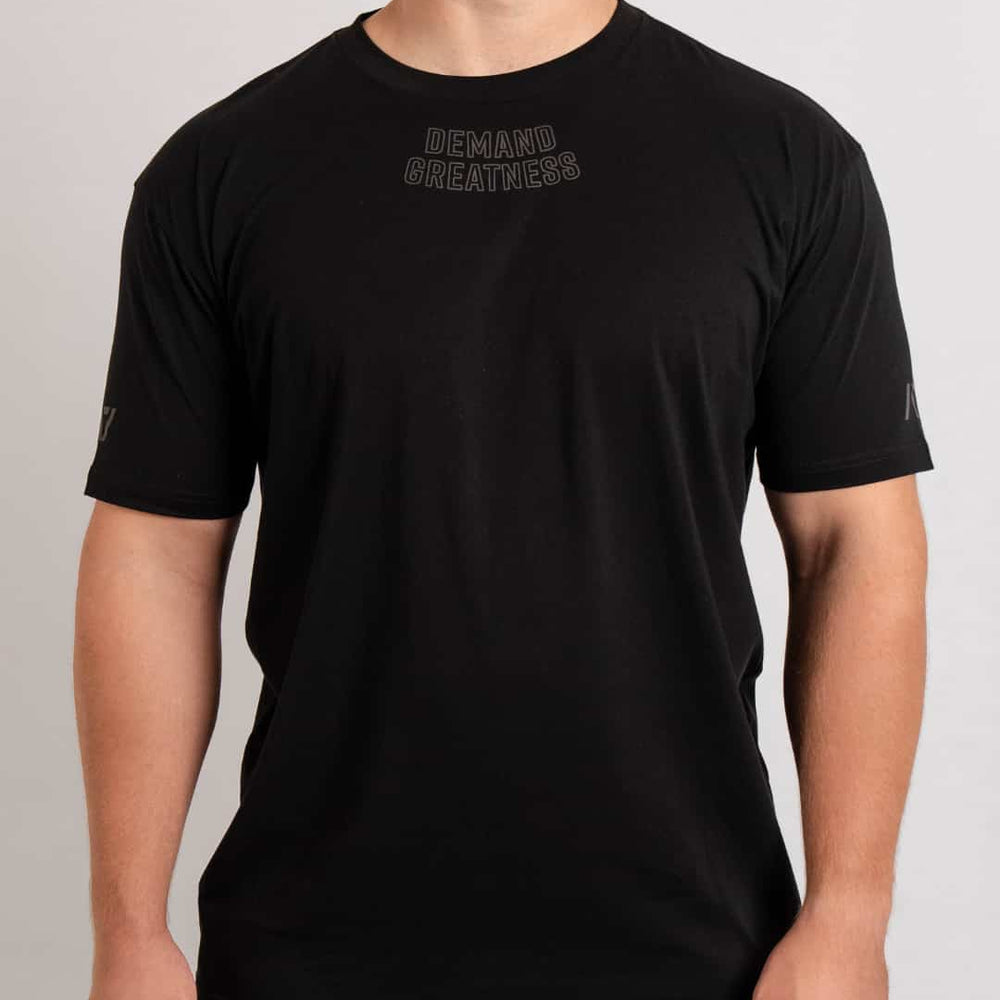 
                      
                        DEMAND GREATNESS TRUE-FIT MEN'S MEET SHIRT - STEALTH
                      
                    