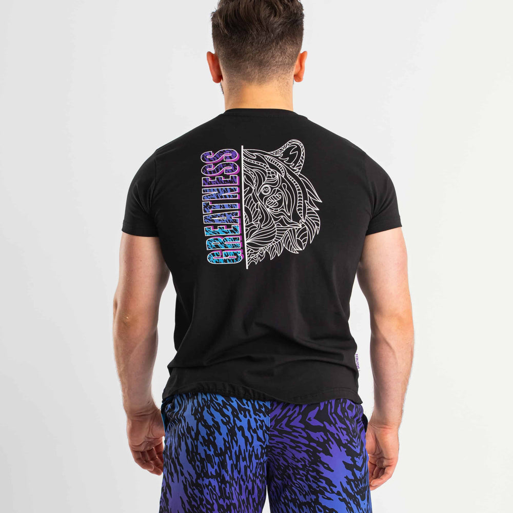 
                      
                        VIOLET TIGER GREATNESS MEN´S EDC SHIRT
                      
                    