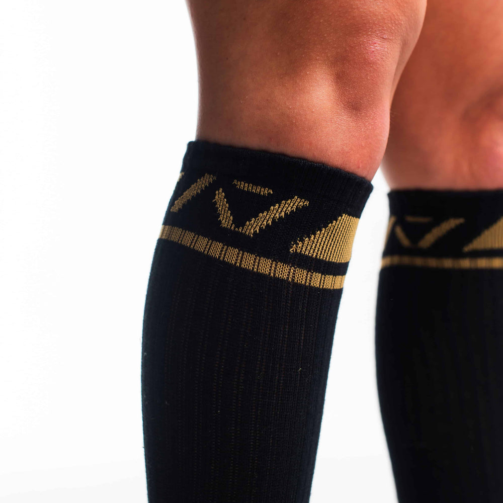 DG23 DEADLIFT SOCKS - GOLD STANDARD