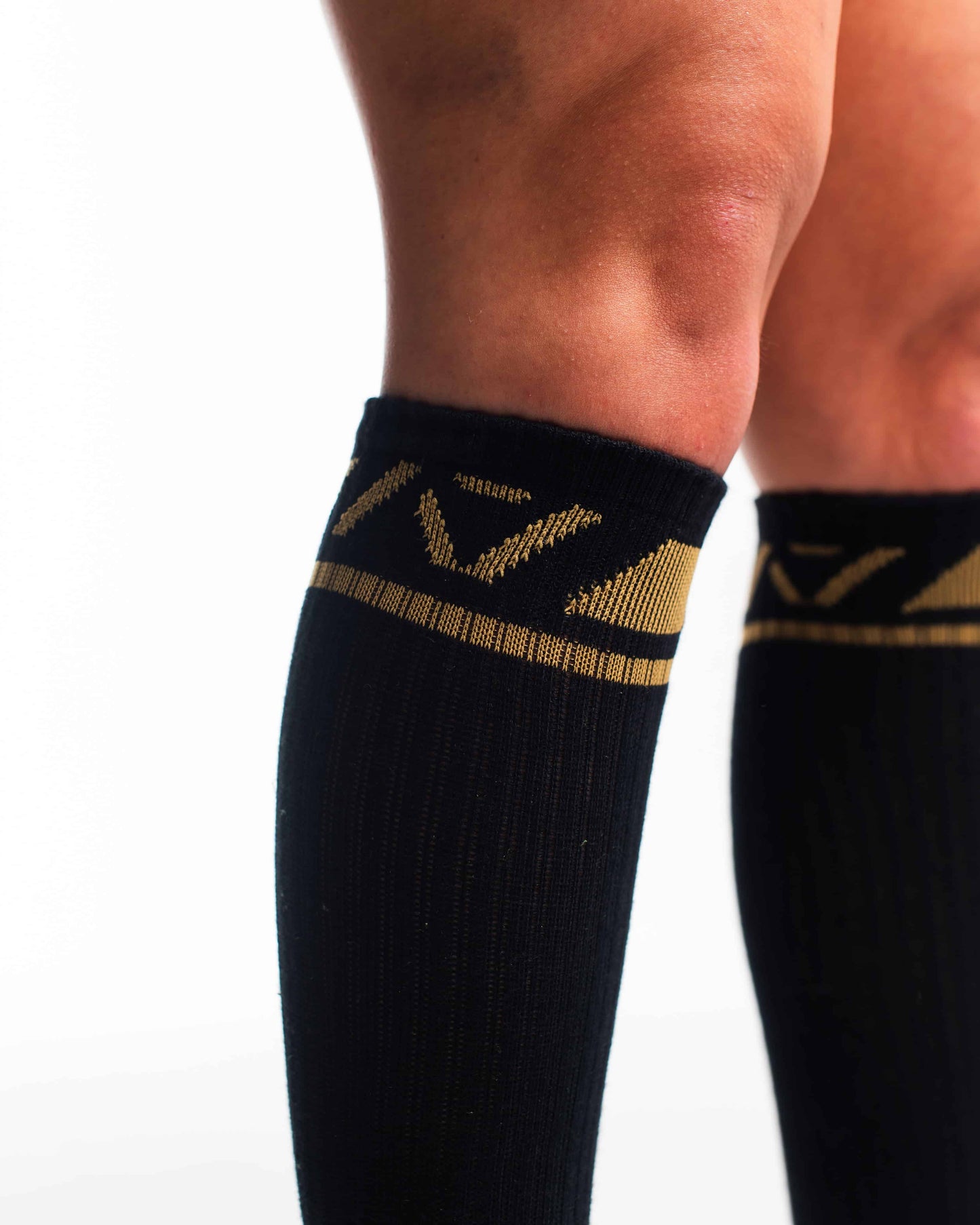 Calcetas para entrenamiento de pesas A7 negras con dorado