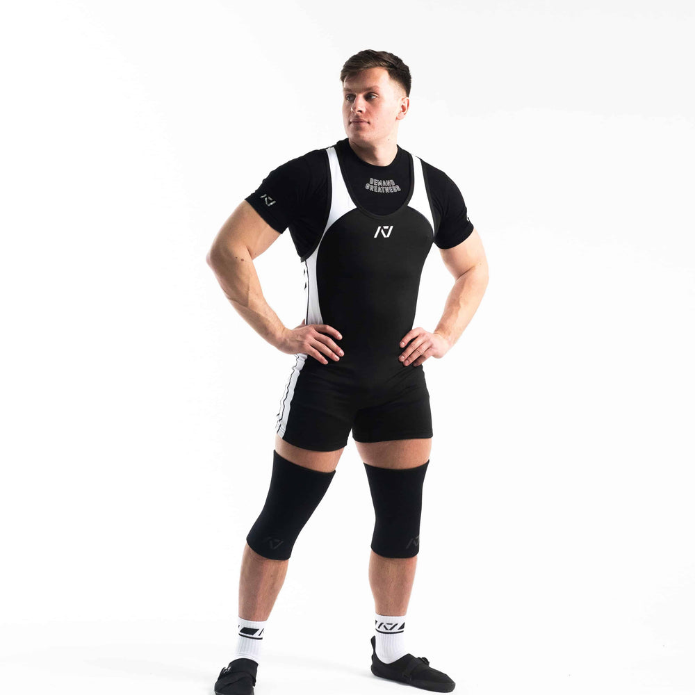Singlet para sentadilla, banca y peso muerto color negro con blanco
