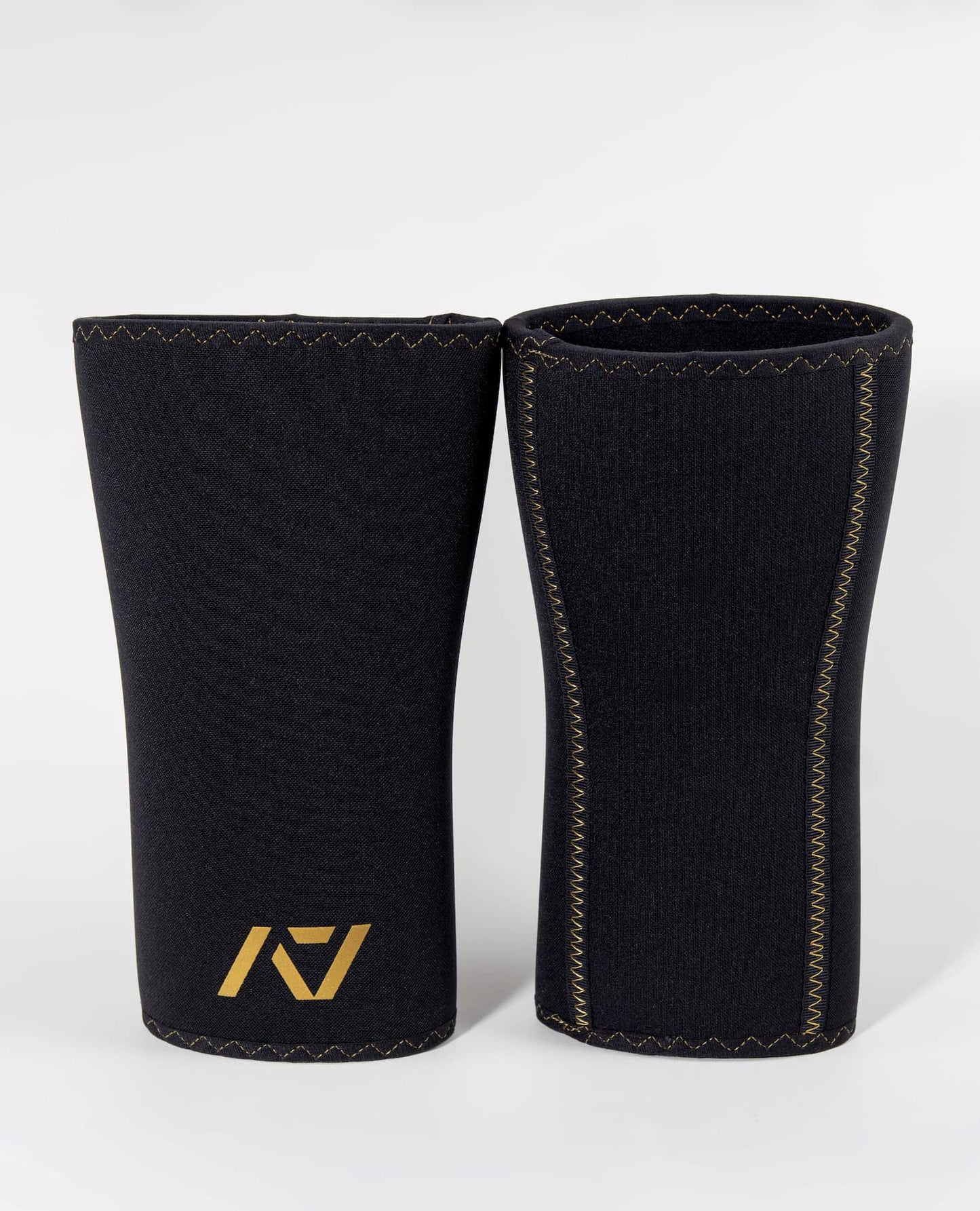 HOURGLASS KNEE SLEEVES RIGOR MORTIS - GOLD STANDARD