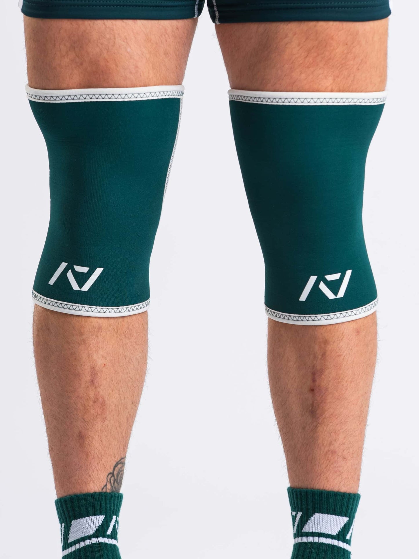 Knee sleeves A7 ultra rígidas, aprobadas por IPF para powerlifting