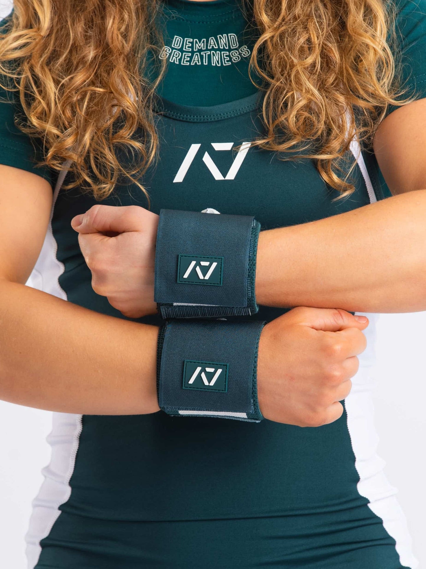 Wrist wraps ajustables color verde Emerald Forás con soporte técnico